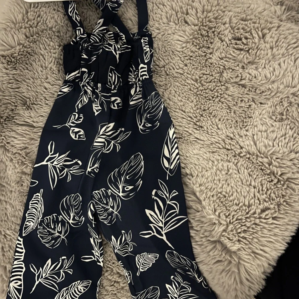Romper - Picture 3 of 7